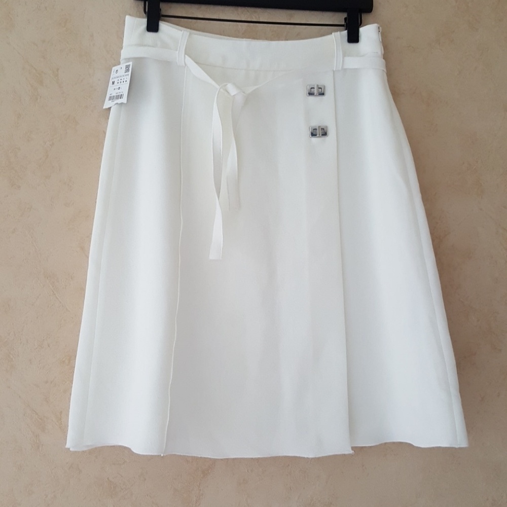 Zara ivory/winter white a-line skirt NWT size M